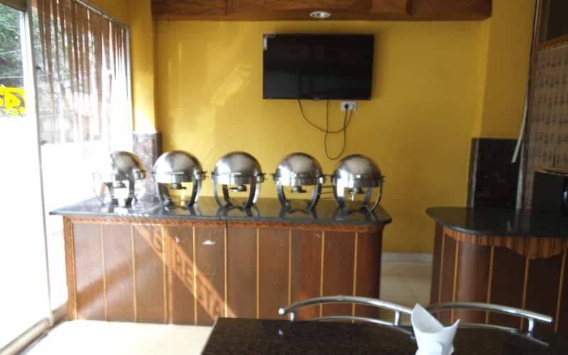 Hotel City Centre, Agartala 3